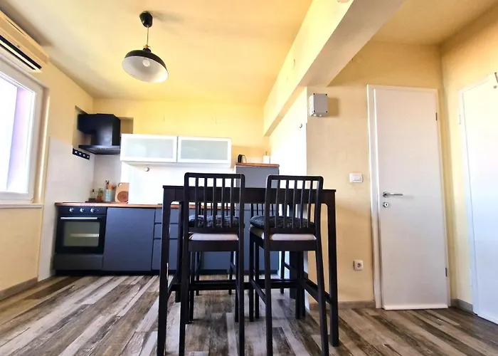 Апартаменты Near With Sea View Опатия